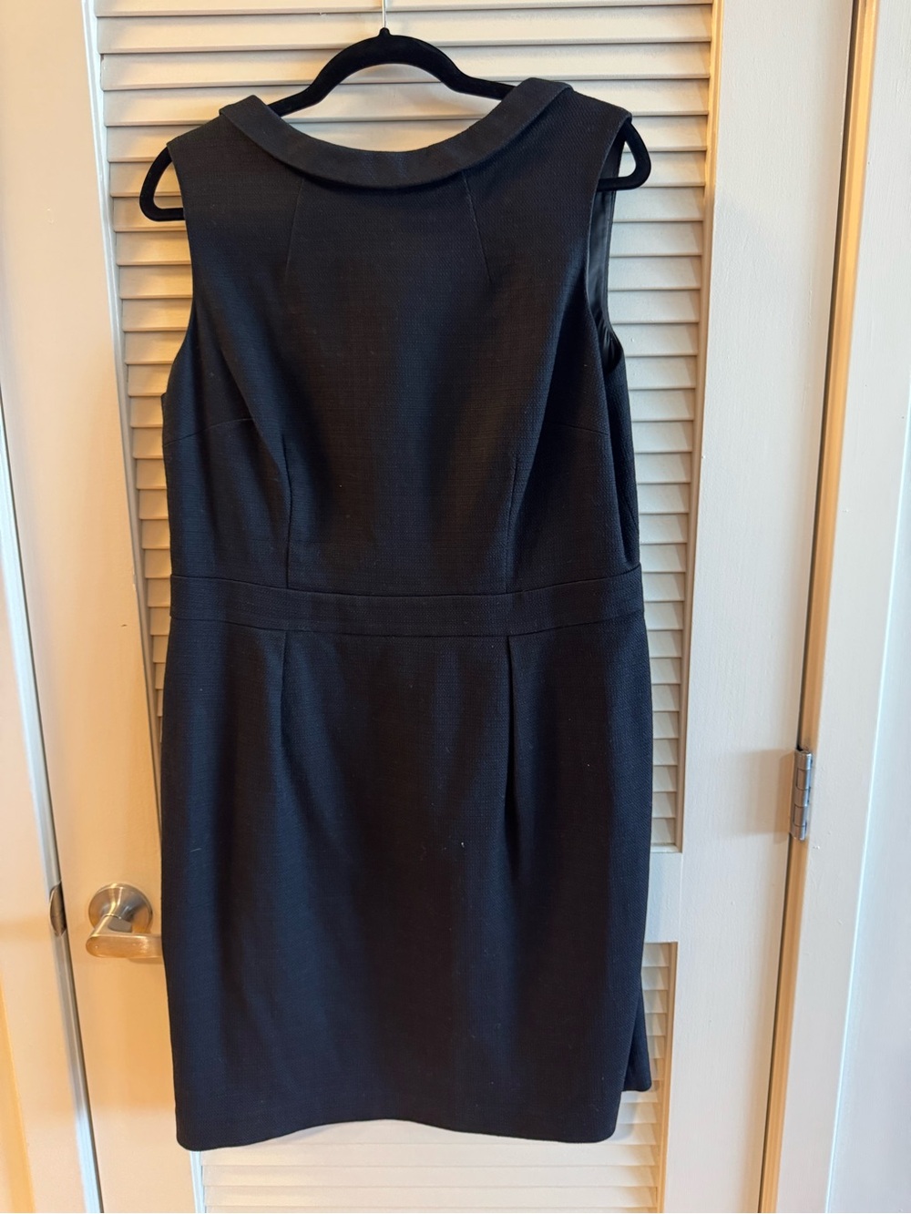 Boden Black Sleeveless Shift Dress